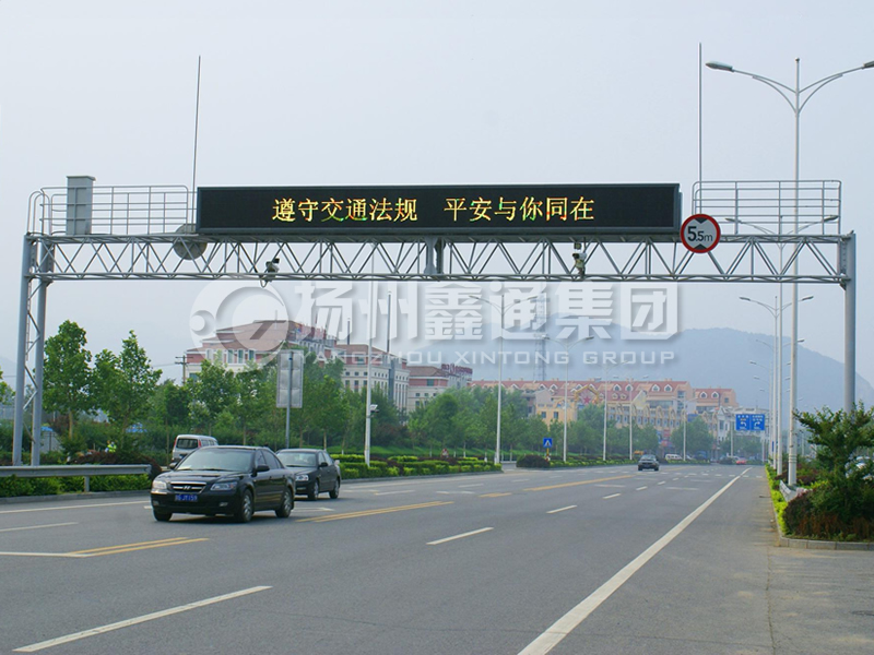 LMJ-013，桁架式情報(bào)板門架，龍門架